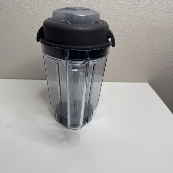 Vitamix 32oz 4 Cup Dry Grains Container Pitcher Lid Cap Replacement Part Plastic - Picture 3 of 10